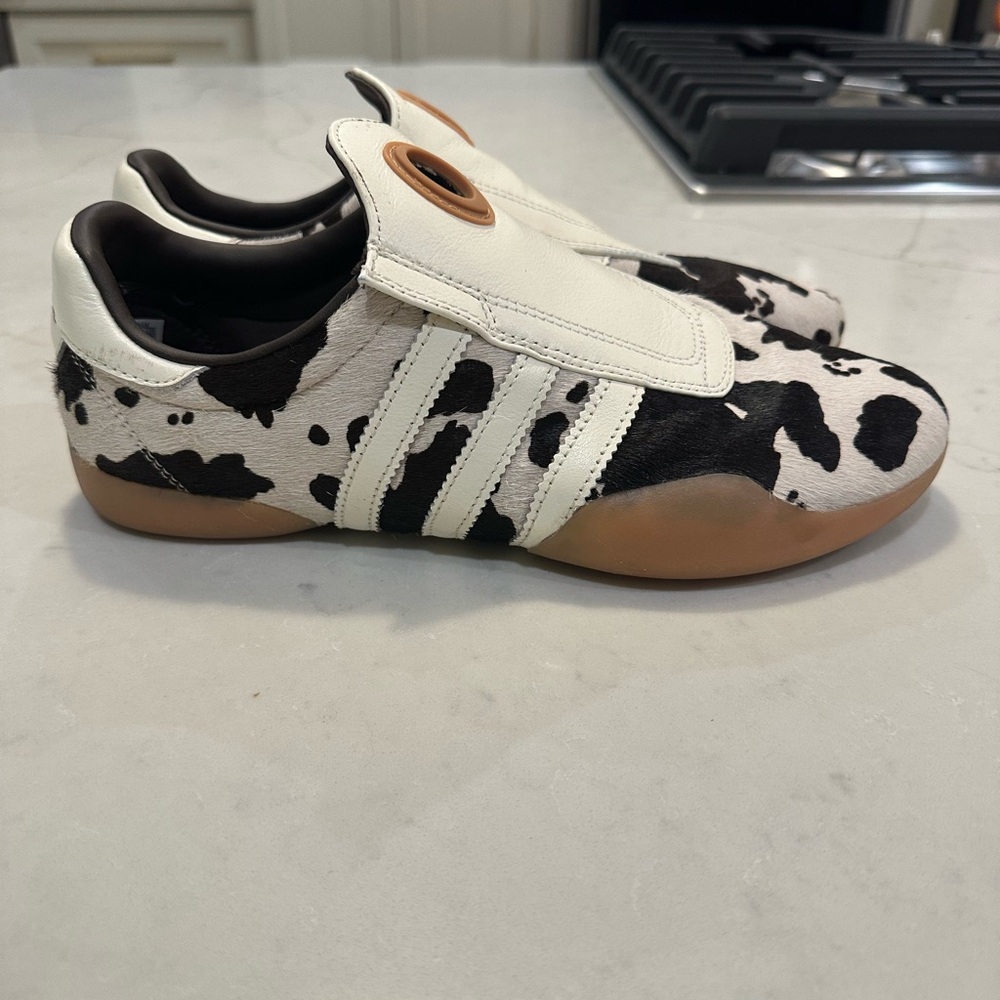 adidas Tokyo Cowprint
